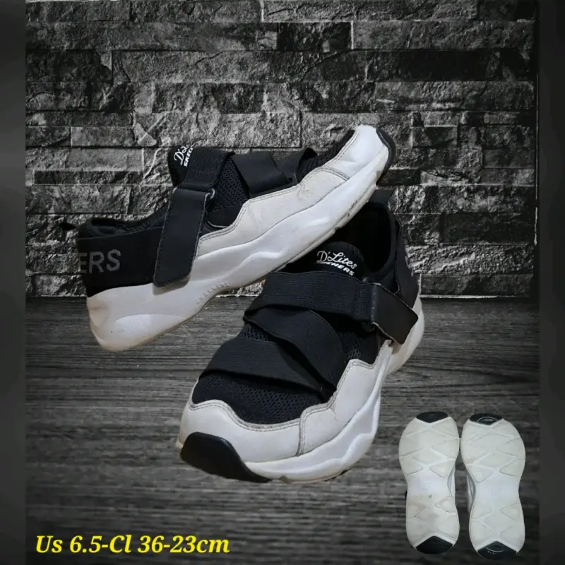 Zapatillas deportivas negras con velcro talla 36