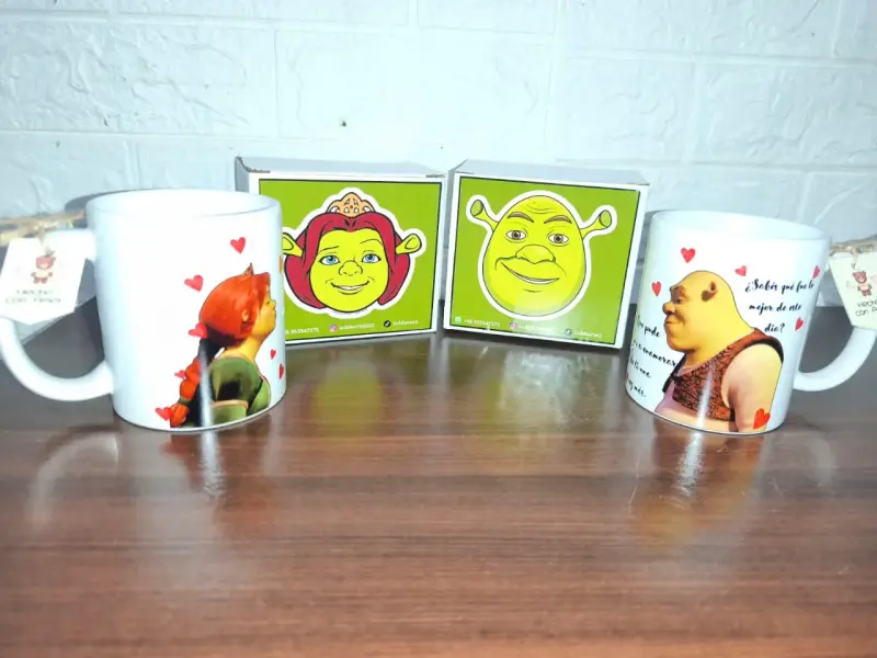 Set de tazas Shrek con diseño divertido