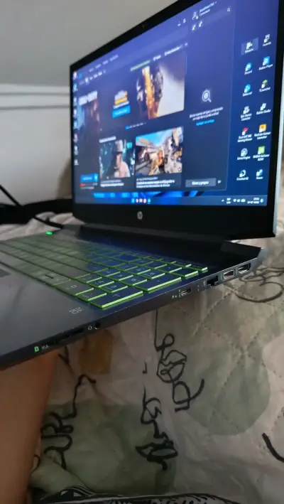 Laptop HP Pavilion 16 para gaming y productividad - miniatura 5