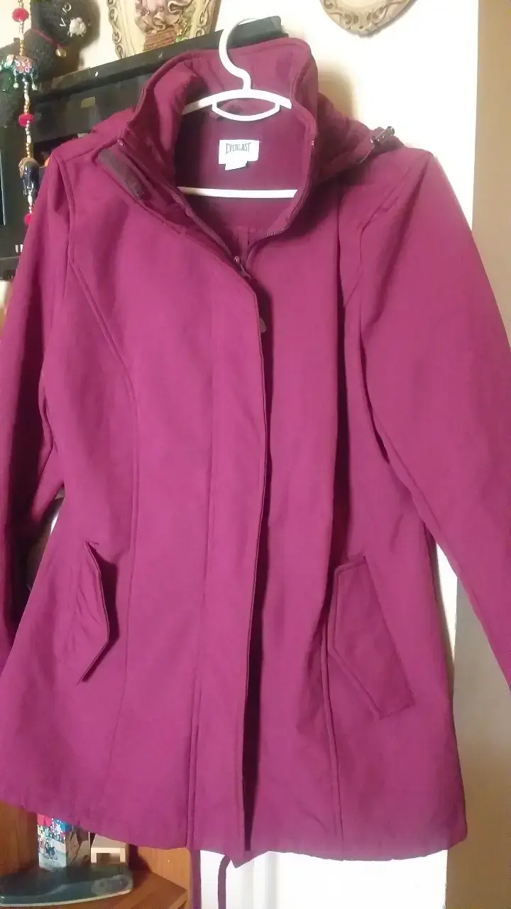 Abrigo Everlast morado para mujer con capucha