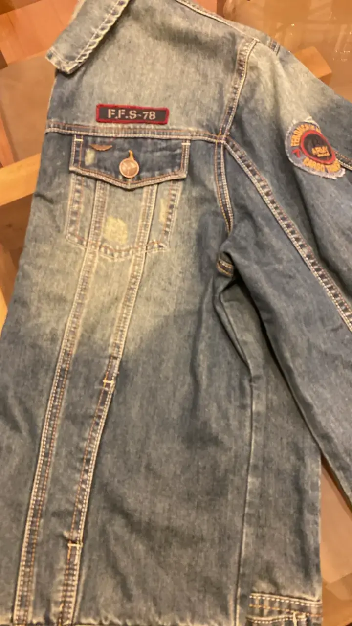 Chaqueta de mezclilla desgastada para hombre - 3