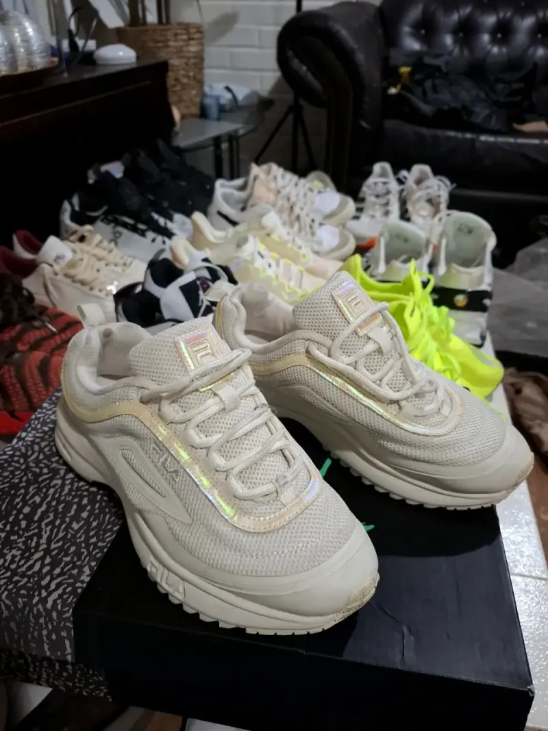Zapatillas deportivas beige Fila para mujer