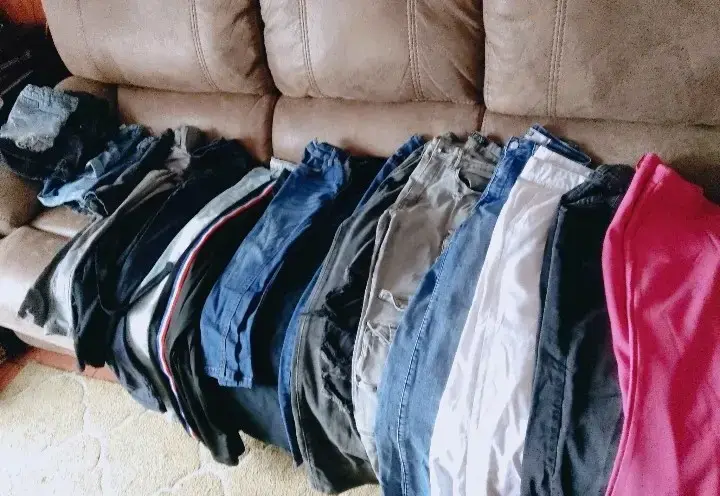 Lote de pantalones y jeans para mujer