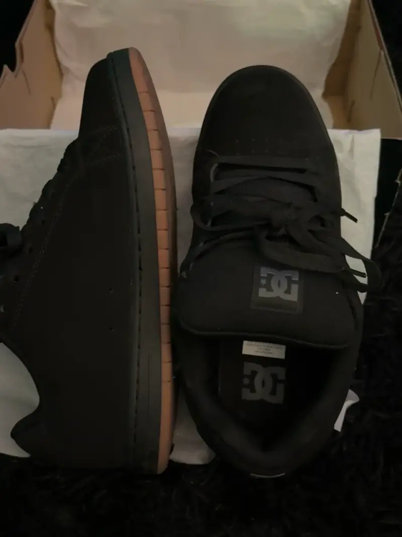 Zapatillas negras DC Shoes Gaveler para hombre - 4