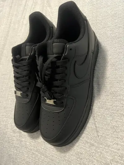 Air Force One Negras nuevas sin uso y con caja - miniatura 1