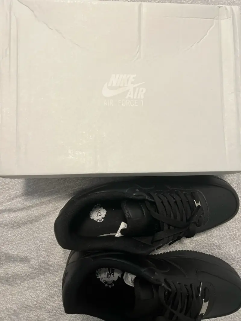Air Force One Negras nuevas sin uso y con caja - 3