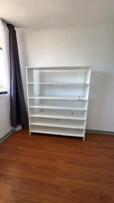 Estante blanco de madera con cinco repisas - miniatura 2