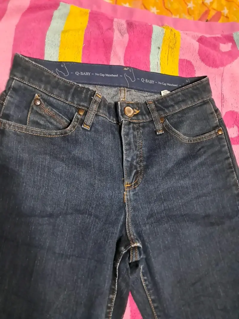 Jeans acampanados Wrangler Q-Baby para mujer - 3