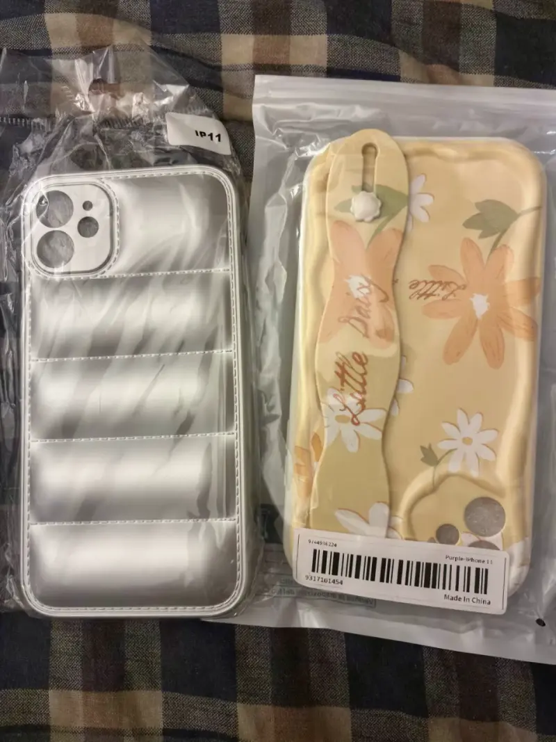 Fundas para iPhone 11 con diseño floral y metálico