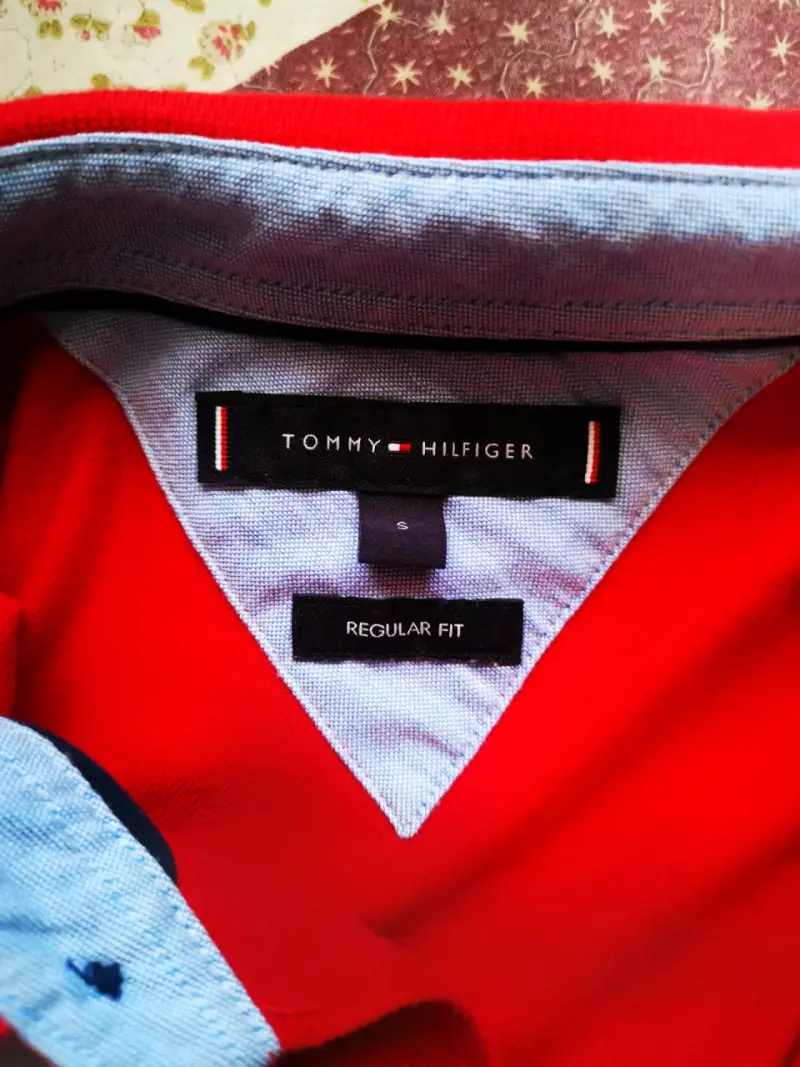 Polera Polo Roja Tommy Hilfiger Regular Fit - 2