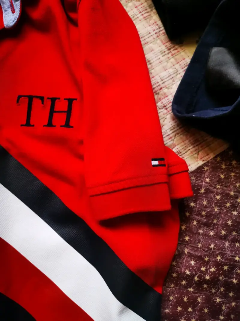 Polera Polo Roja Tommy Hilfiger Regular Fit - 4