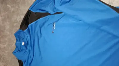 Polera térmica Columbia Titanium azul para hombre - miniatura 4