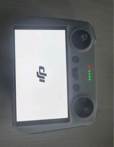 Drone DJI Mini 3 Pro con Control Remoto - miniatura 3