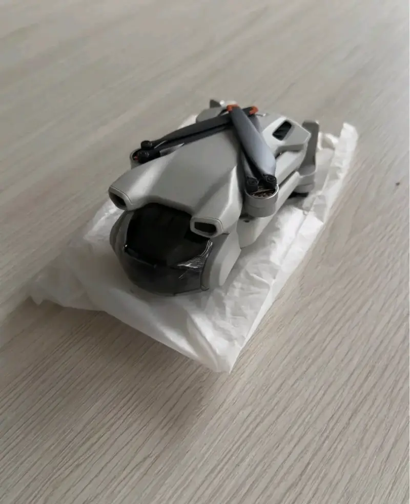 Drone DJI Mini 3 Pro con Control Remoto - 5