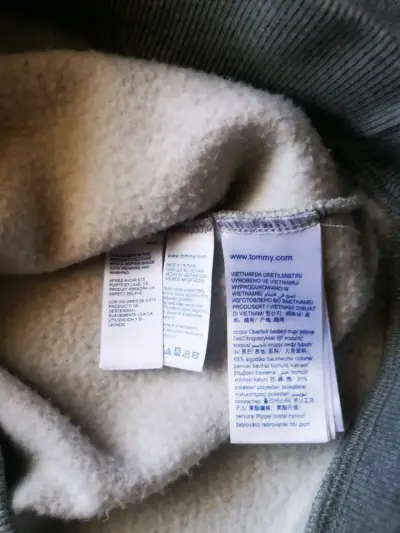 Polerón Tommy Hilfiger gris con logo bordado - miniatura 2