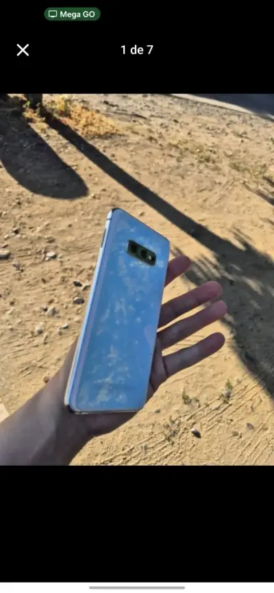 Smartphone Samsung Galaxy S10e en buen estado - miniatura 1
