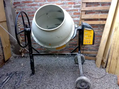 Mezcladora de Concreto Bauker 210L 850W - miniatura 3