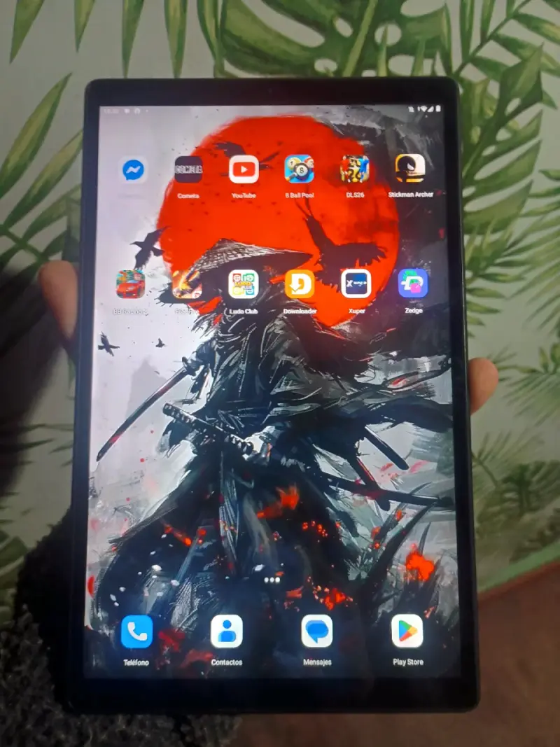 Tablet Lenovo Tab M10 HD con Pantalla Grande - 4