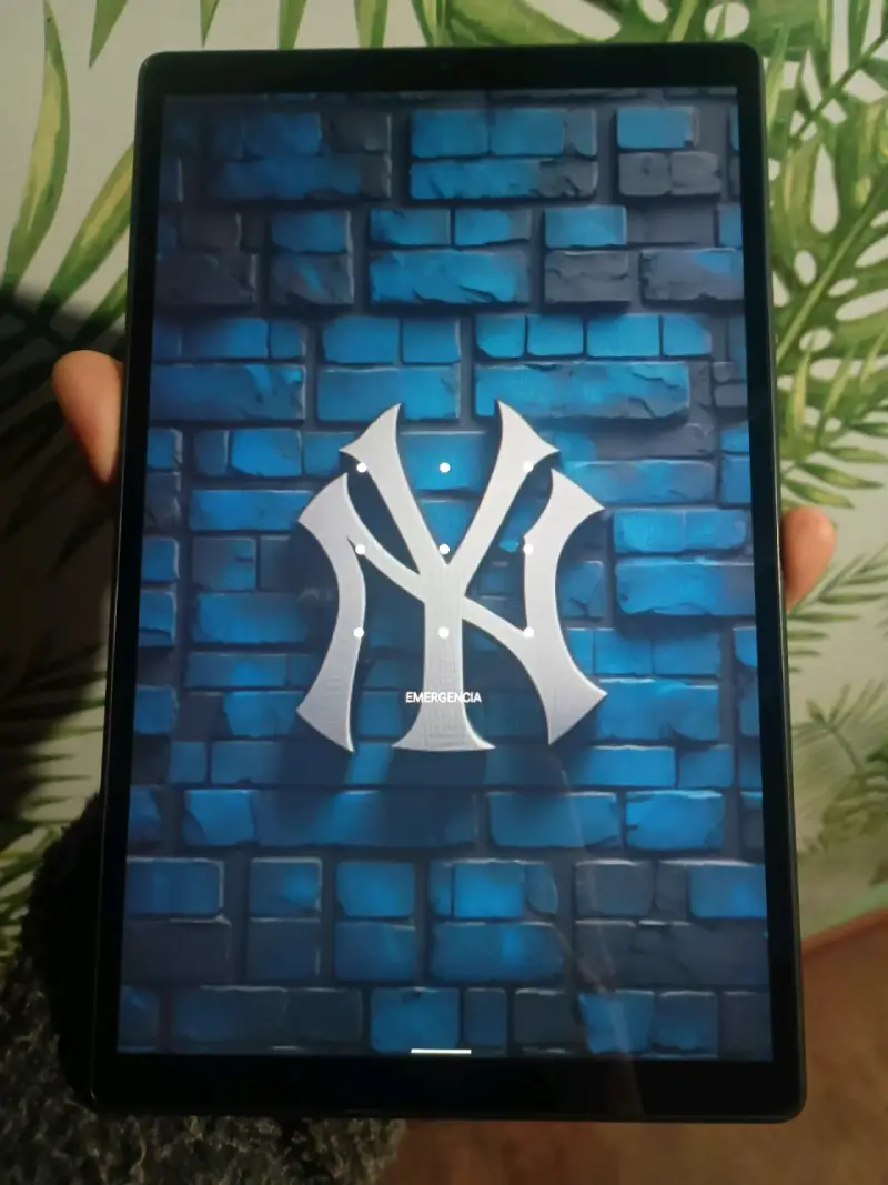Tablet Lenovo Tab M10 HD con Pantalla Grande - 5