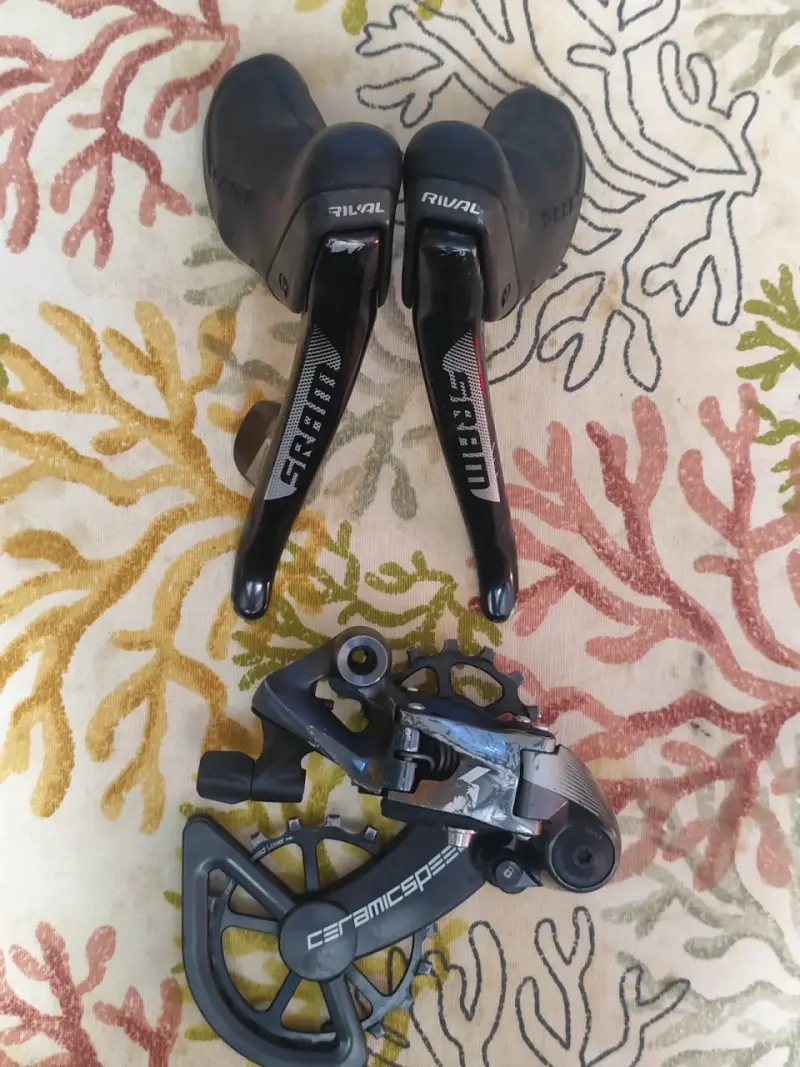 Set de transmisión sram rival y forcé 11v - 3