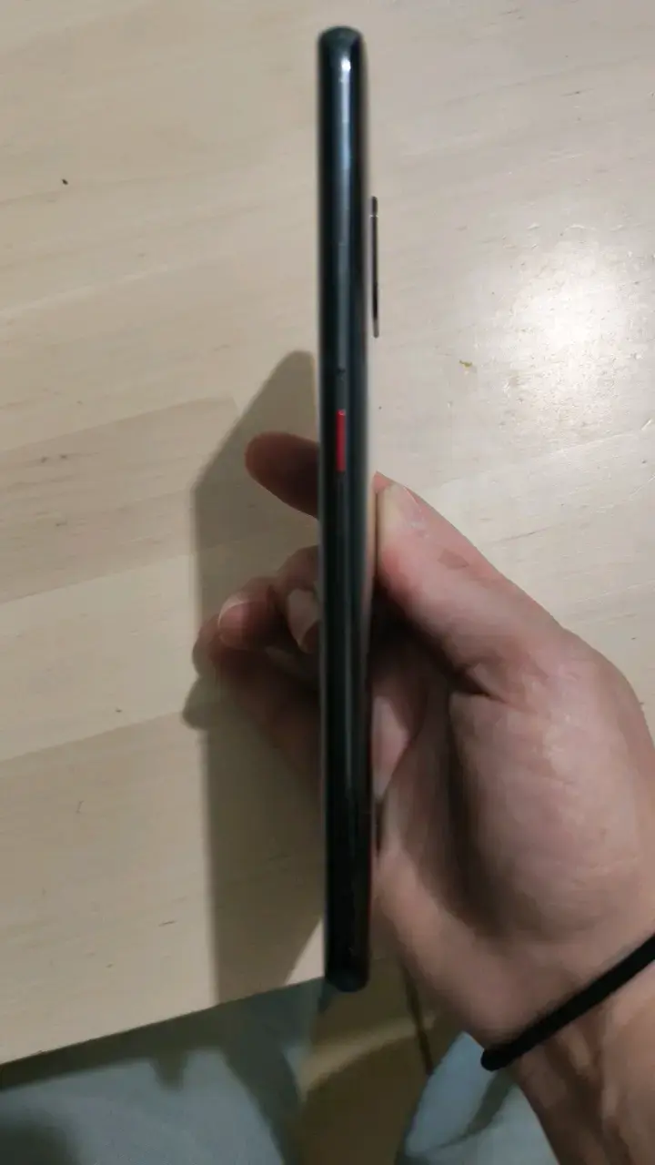 Smartphone Huawei Mate 20 Pro en buen estado - 4