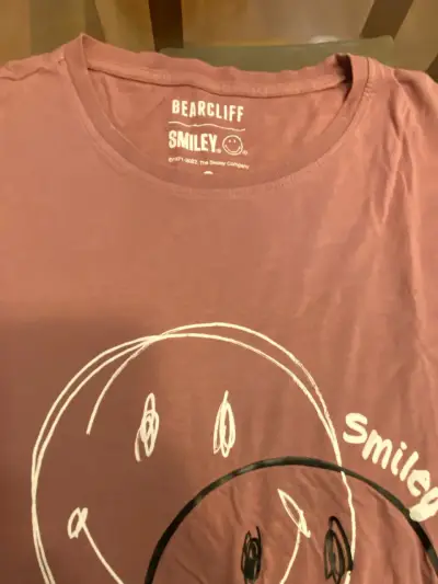 Polera Bearcliff Smiley Originals color rosa - miniatura 1