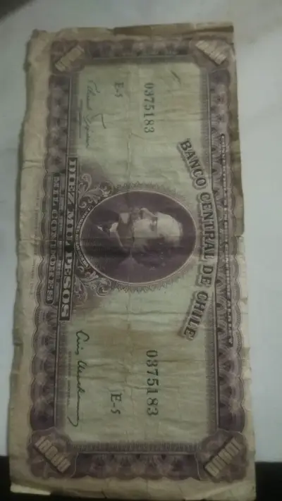 Billete antiguo de 10,000 pesos chilenos - miniatura 1