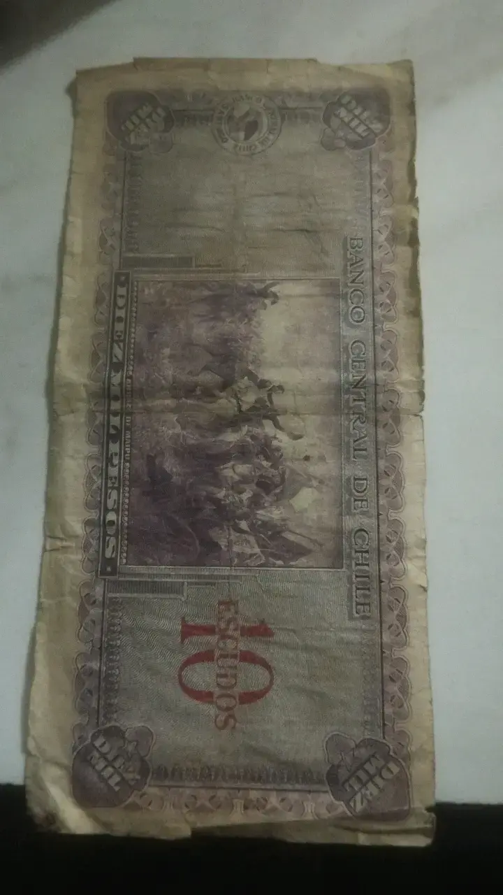 Billete antiguo de 10,000 pesos chilenos - 2