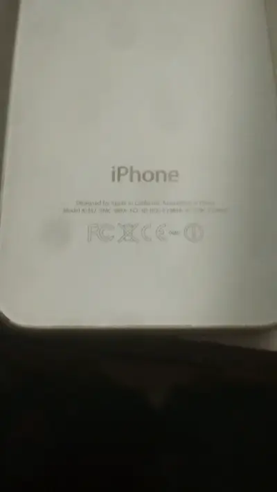 iPhone Modelo 1332 blanco en buen estado - miniatura 3