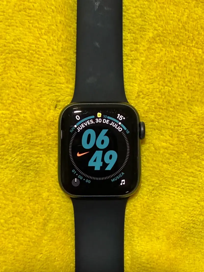 Reloj inteligente Apple Watch SE 40 mm - 1