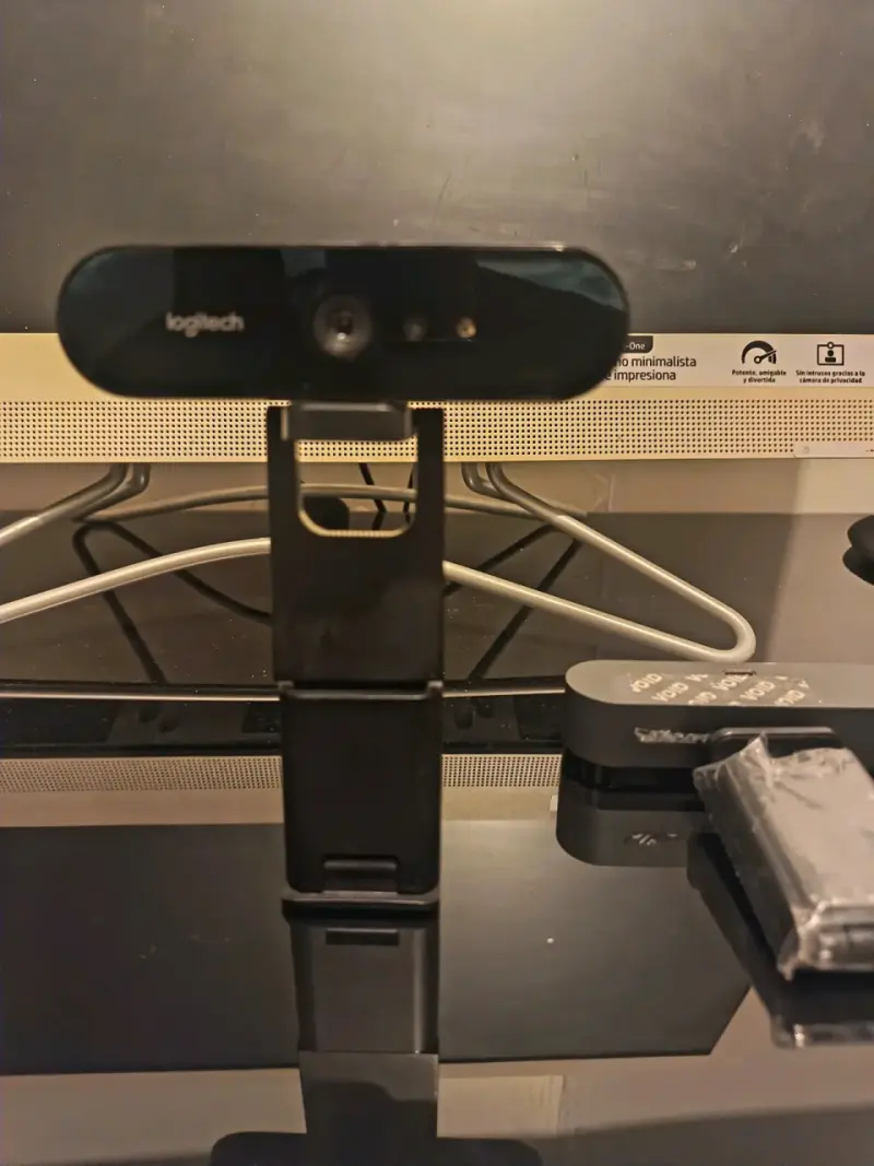 Logitech Brio 4K Ultra HD – Cámara Profesional Com - 2
