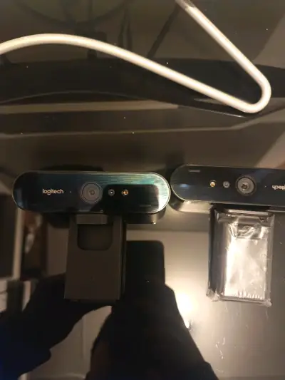 Logitech Brio 4K Ultra HD – Cámara Profesional Com - miniatura 4