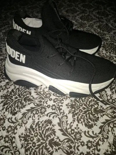 Zapatillas negras Steve Madden deportivas - miniatura 1