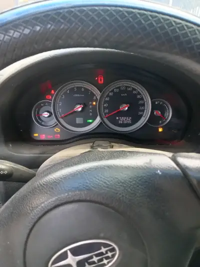 Subaru Outback 2005 en buen estado - miniatura 3