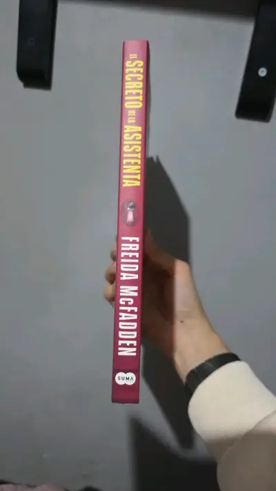 Libro 'El Secreto de la Asistenta' Freida McFadd - miniatura 2