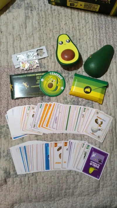 Juego de mesa Throw Throw Avocado para fiestas - miniatura 3