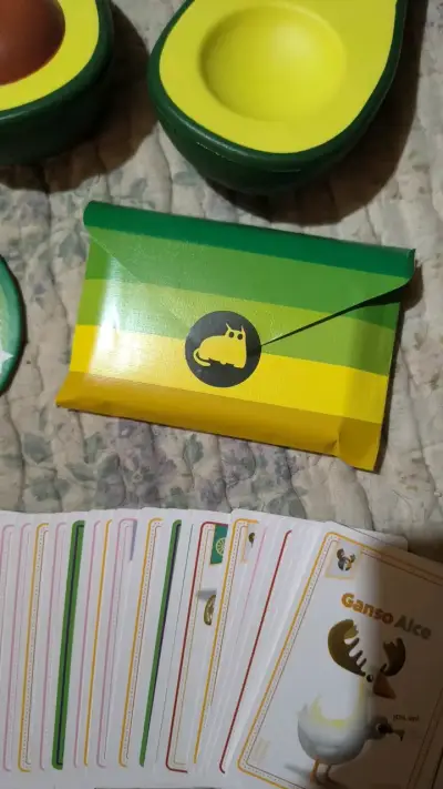 Juego de mesa Throw Throw Avocado para fiestas - miniatura 5