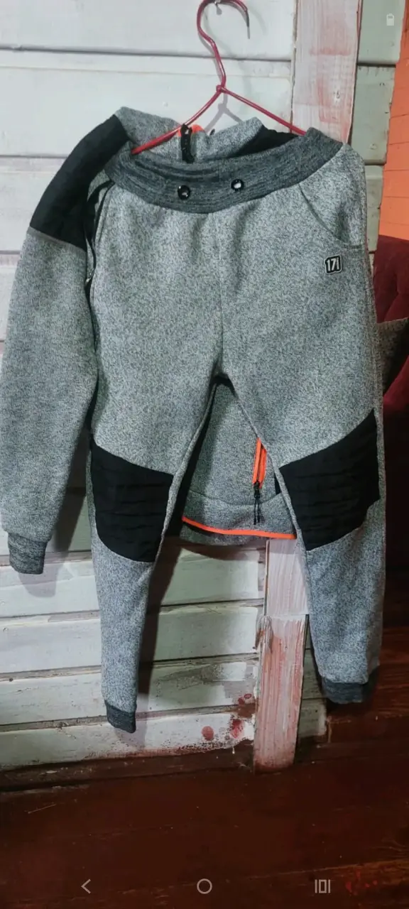 Chaqueta cortaviento Nike azul y negra - 4