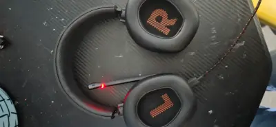 Auriculares JBL quamtum 400 - miniatura 2