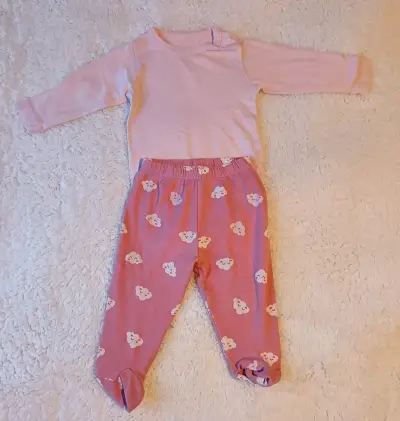 Conjuntos de ropa para bebé en tonos rosados - miniatura 1