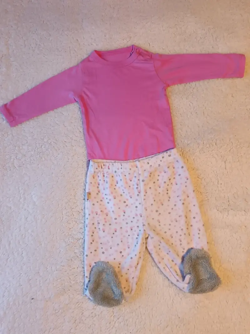 Conjuntos de ropa para bebé en tonos rosados - 4