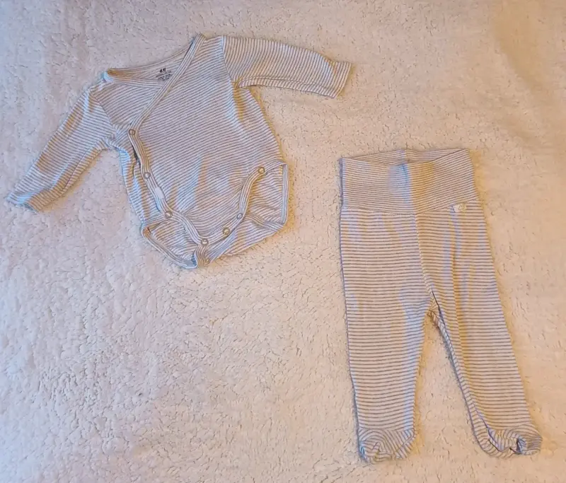 Conjuntos de ropa para bebé en tonos rosados - 5