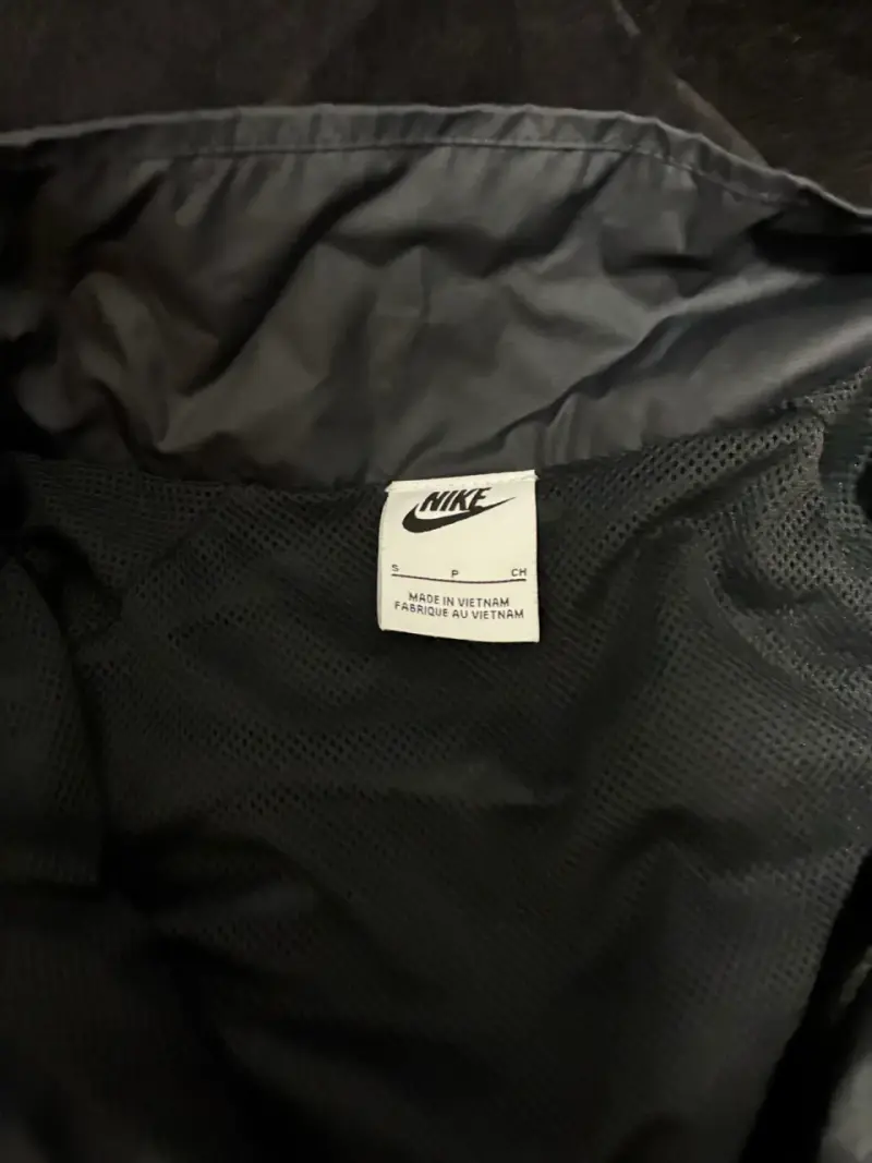 Cortaviento Nike Air Negro para Hombre - 2