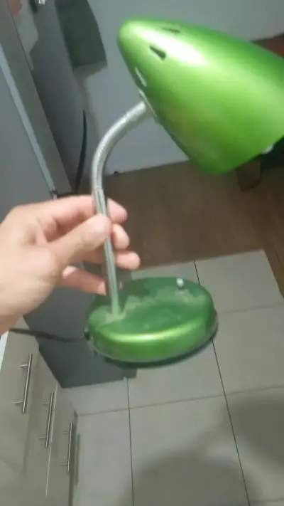 Lámpara de escritorio verde ajustable - miniatura 4