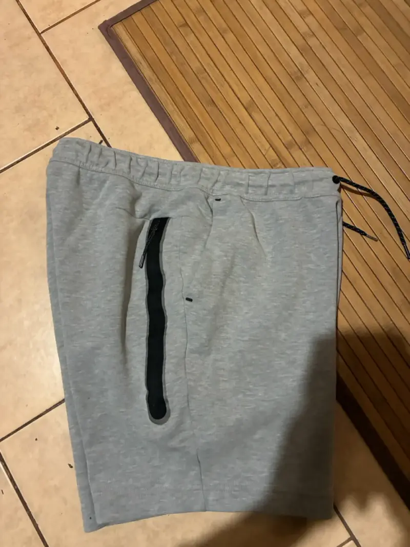 Shorts deportivos grises Nike para hombre - 2