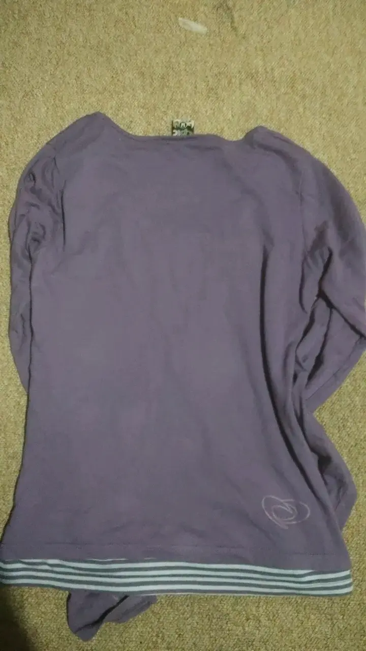 Polera morada de rayas - 2