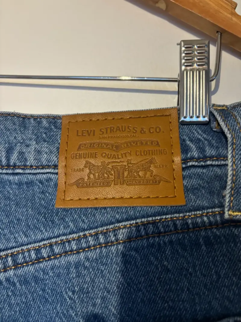 Jeans de mujer Levi's azul clásico - 5
