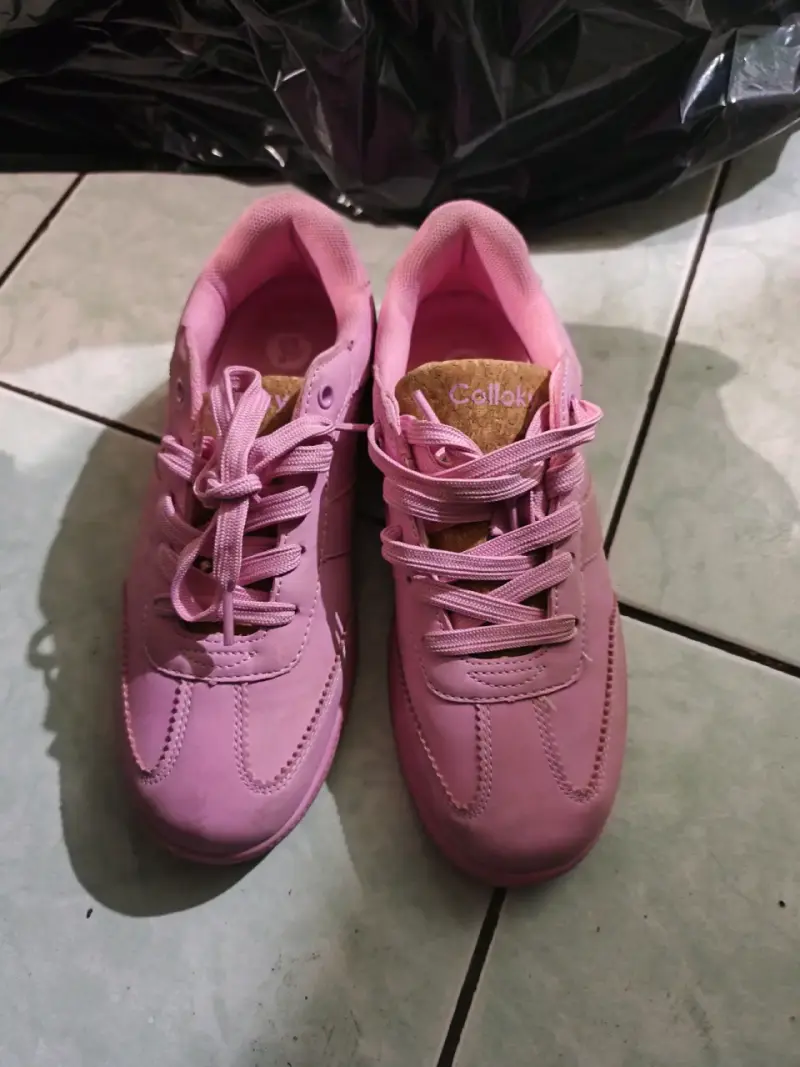 Zapatillas deportivas rosadas para mujer
