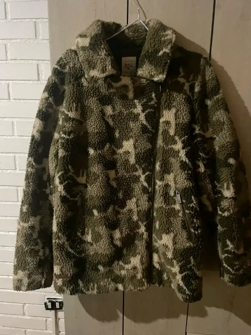 Chaqueta de felpa camuflada Maui & Sons para mujer - 1