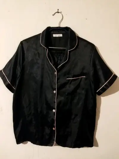 Pijama de satén negro para mujer talla L - miniatura 1